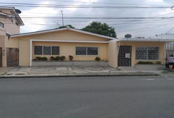 Casa en  Guillermo Arosemena C. & Guayacanes, Guayaquil, Ecuador