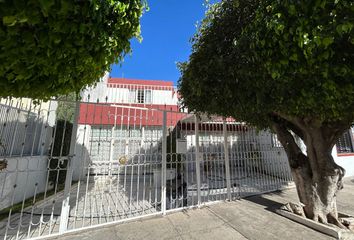 Casa en  Esteban Baca Calderón 2112, Jardines Alcalde, Guadalajara, Jalisco, México