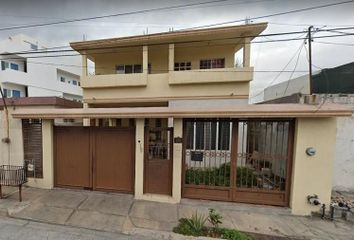 Casa en  Pedro Galindo 109, Lomas Del Roble 1er Sector, San Nicolás De Los Garza, Nuevo León, México