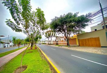 Casa en  Av. Raúl Ferrero 2, La Molina, Perú