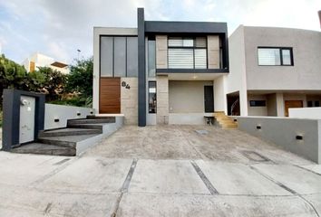 Casa en condominio en  Circuito Ceiba 1, Zibatá, Querétaro, México