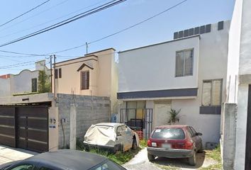 Casa en  Hacienda Las Margaritas, Calle Geranio, Las Margaritas 4to. Sector, Apodaca, Nuevo León, México