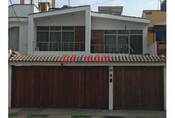 Casa en  Ca. Manuel Scorza Torres 129, Santiago De Surco, Perú