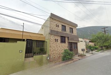 Casa en fraccionamiento en  San Antonio, Infonavit San Genaro, 66073 Cdad. Gral. Escobedo, N.l., México