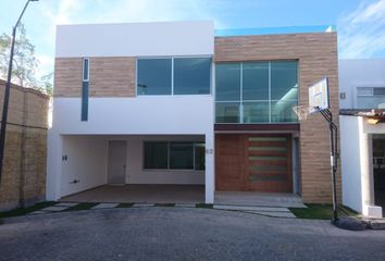 Casa en condominio en  Privada C10, Residencial Quintas De Cortés, Cholula De Rivadabia, San Pedro Cholula, Puebla, 72764, Mex