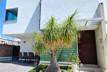 Casa en fraccionamiento en  Fraccionamiento Lomas De  Angelópolis, San Andrés Cholula