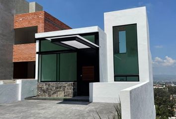 Casa en fraccionamiento en  Mirasoles Residencial España Desarrollos, Calle Flor De Zinnia, La Floresta Michoacana, Morelia, Michoacán, México