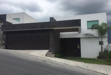 Casa en fraccionamiento en  Colonia Vista Real, Zona Loma Larga Oriente, San Pedro Garza García, Nuevo León, México
