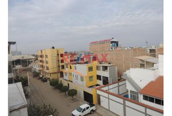 Departamento en  Urb Santa Elena, Chiclayo, Perú