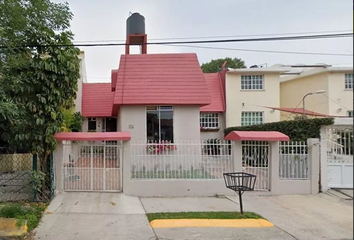 Casa en  Tórtolas 26-mz 019, Mz 019, Las Alamedas, Ciudad López Mateos, Estado De México, México