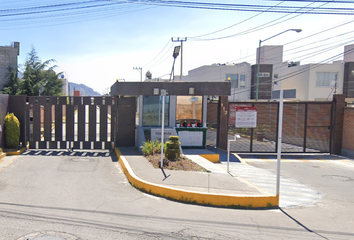 Casa en  Avenida Antonio Pliego Villaba 110, San Luis Mextepec, Estado De México, México