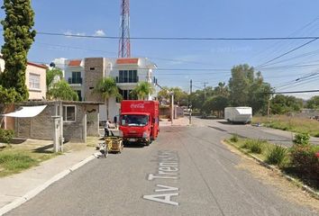 Casa en  Avenida Trenistas, San Antonio De La Punta, Santiago De Querétaro, Querétaro, México