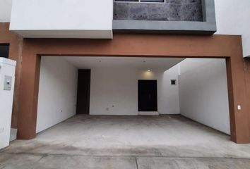 Casa en fraccionamiento en  Cumbres Altaira, Alejandro De Rodas, García, Nuevo León, México