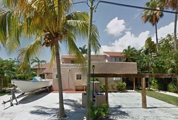 Casa en  Caleta Yalku 35-mz 16 Lt 35, 77733 Puerto Aventuras, Quintana Roo, México