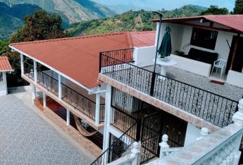 Villa-Quinta en  Calle 20, Medellín, Antioquia, Col