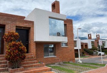 Casa en  Rh27+wp6 Coliseo Alexandros, Quito 170902, Ecuador