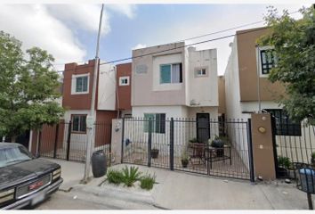 Casa en  Calle Claudia 420, Fraccionamiento Pinceles, Apodaca, Nuevo León, 66647, Mex