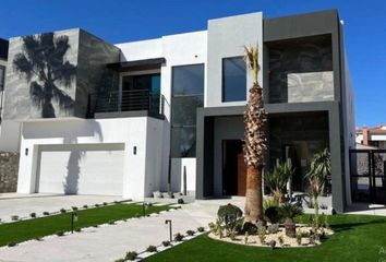 Casa en fraccionamiento en  Campos Elíseos, Juárez, Chihuahua, México