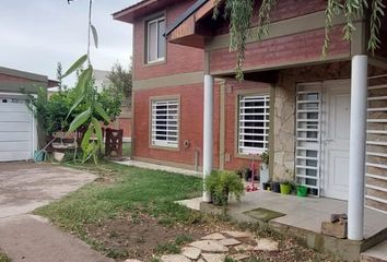 Casa en  Los Arrayanes 356, General Fernandez Oro, Río Negro, Argentina
