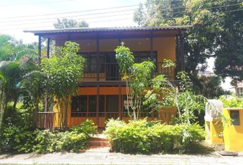 Casa en  Condominio Club Campestre La Pradera, Carmen De Apicalá, Tolima, Colombia