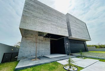 Casa en fraccionamiento en  Residencial El Dorado, Veracruz, México