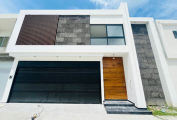 Casa en fraccionamiento en  Las Palmas De Medellín, Veracruz, México