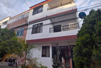 Casa en  Via Guatiguará, Girón, Santander, Colombia