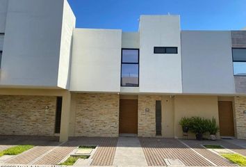 Casa en condominio en  Calle Eurípides, El Refugio, Querétaro, 76146, Mex