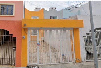 Casa en  Calle Africa, Magaña, Guadalajara, Jalisco, México