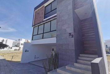 Casa en  Boulevard De Los Volcanes, Lomas De Angelópolis, Puebla, México