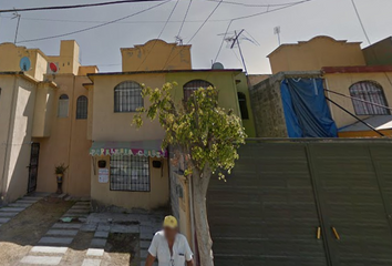 Casa en fraccionamiento en  Calle Amado Nervo 23, San Marcos Huixtoco, Estado De México, México
