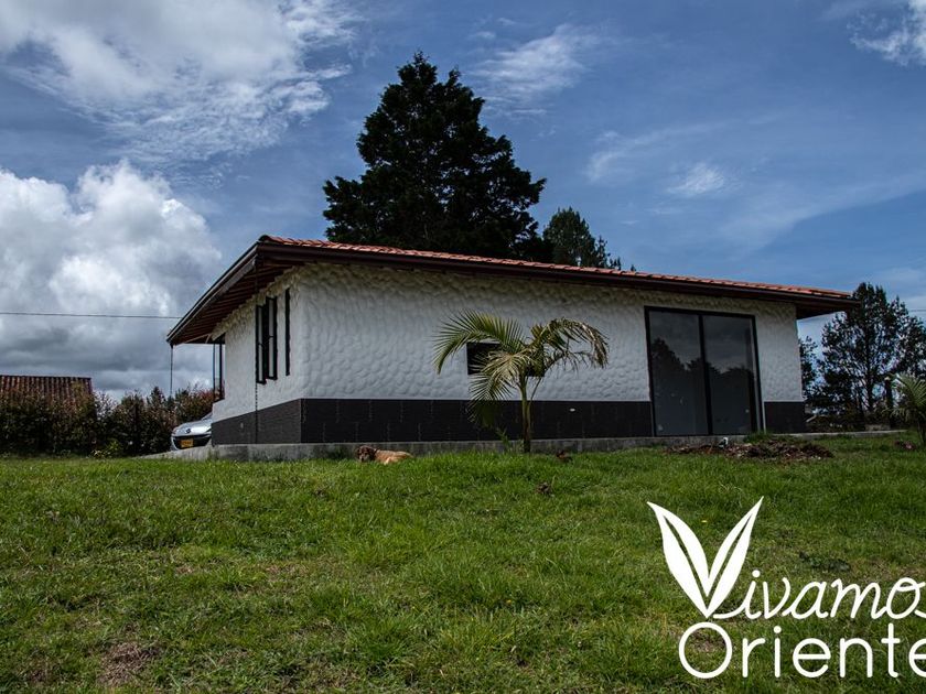Casa en venta Vía Vereda Barro Blanco, Santa Elena, Medellín, Antioquia, Colombia