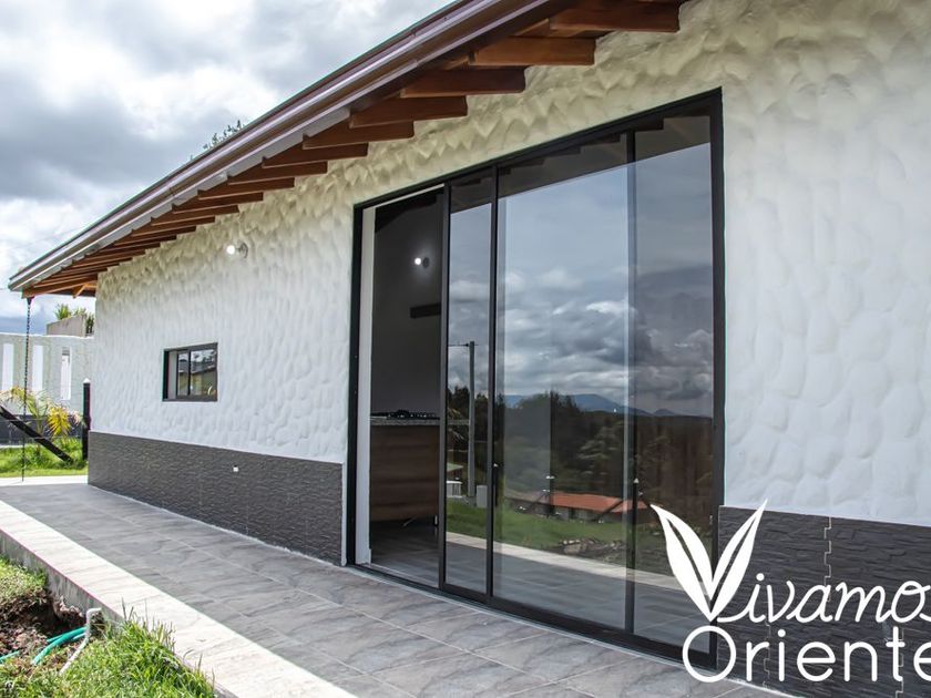 Casa en venta Vía Vereda Barro Blanco, Santa Elena, Medellín, Antioquia, Colombia