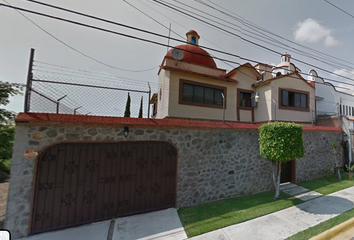Casa en  P.º Burgos Sur, Burgos Cuernavaca, 62584 Tres De Mayo, Morelos, México