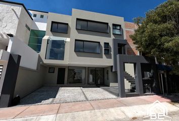 Casa en fraccionamiento en  José Manuel Hidalgo Y Esnaurrizar, Ciudad De México, Estado De México, México