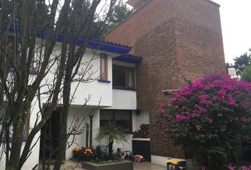 Casa en fraccionamiento en  San Carlos, Metepec