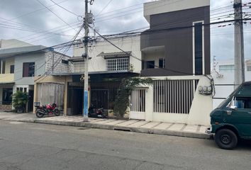 Casa en  Xg5h+6wg, Av. Reales Tamarindos, Portoviejo 130105, Ecuador