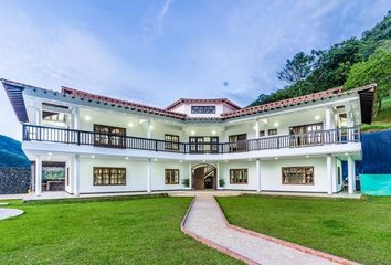 Villa-Quinta en  Copacabana, Antioquia, Colombia