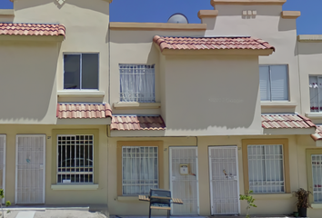 Casa en  Araucaria 6, Urbiquinta Del Cedro, 22564 Tijuana, B.c., México