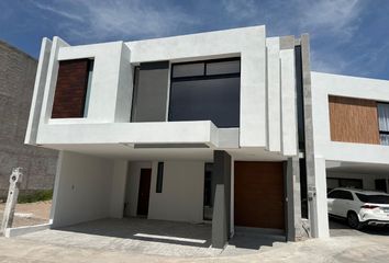 Casa en  Lomas De Chapultepec, Avenida Sierra Vista, Privadas Del Pedregal, San Luis Potosí, México