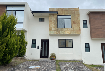 Casa en  Avenida Cumbres De Juriquilla, Cumbres Del Lago, Juriquilla, Querétaro, México