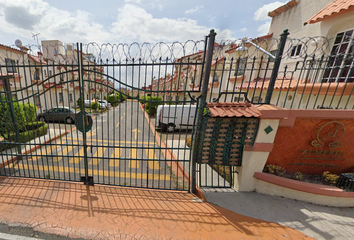 Casa en fraccionamiento en  Priv. Almeria 8-manzana 9 Lote 3, Villa Del Real 5ta Seccion, Villa Del Real 4ta Secc, 55749 Ojo De Agua, Méx., México