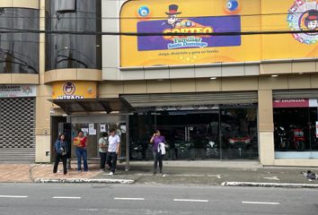 Local en  Avenida Abraham Calazacón, Santo Domingo, Ecuador