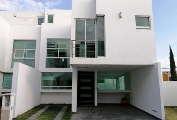 Casa en  Barrio Del Calvario, San Juan Cuautlancingo, Puebla, México