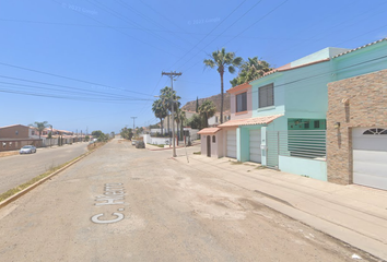 Casa en  C. Hierro, Vista Hermosa, Ensenada, Baja California, México