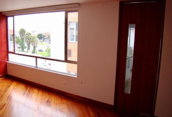 Apartamento en  Nueva Autopista, Bogotá
