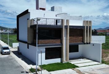 Casa en fraccionamiento en  Circuito Balcones, Fracc Privadas De La Herradura, Pachuca De Soto, Hidalgo, 42082, Mex