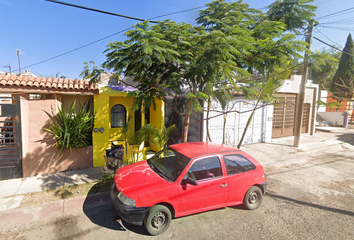 Casa en  Calle Santa Rosalia 130, Hacienda Santa Fe, Jalisco, México