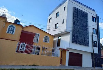 Edificio en  Avenida De Los Pinos, Villas Del Álamo, Mineral De La Reforma, Estado De Hidalgo, México