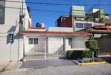 Casa en  Bosques De Ceylán, Tlalnepantla De Baz